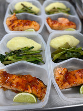 Load image into Gallery viewer, Chilli Lime Oven Baked Salmon